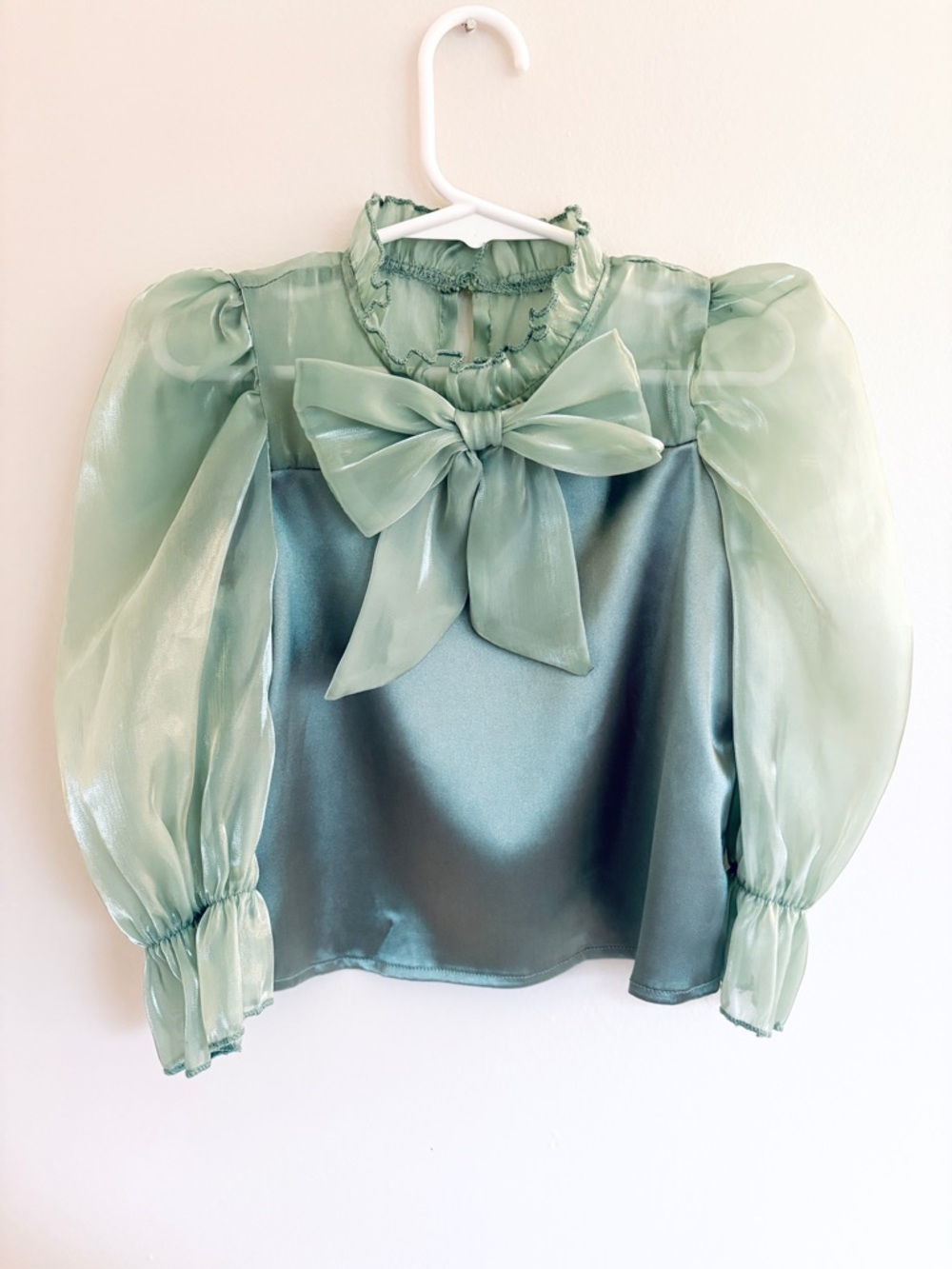 Kids Sheer Organza Bow-Front Puff Sleeve Blouse - Sage Green, size 3-4 year